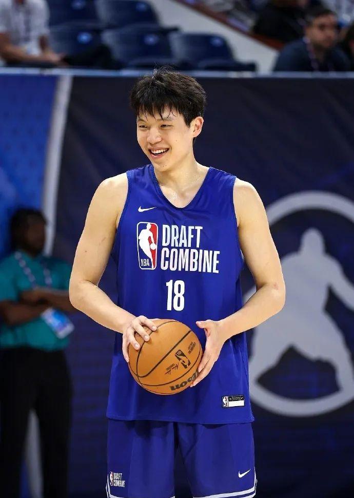 篮球经纪人大片首发，揭露产业内幕的简单介绍