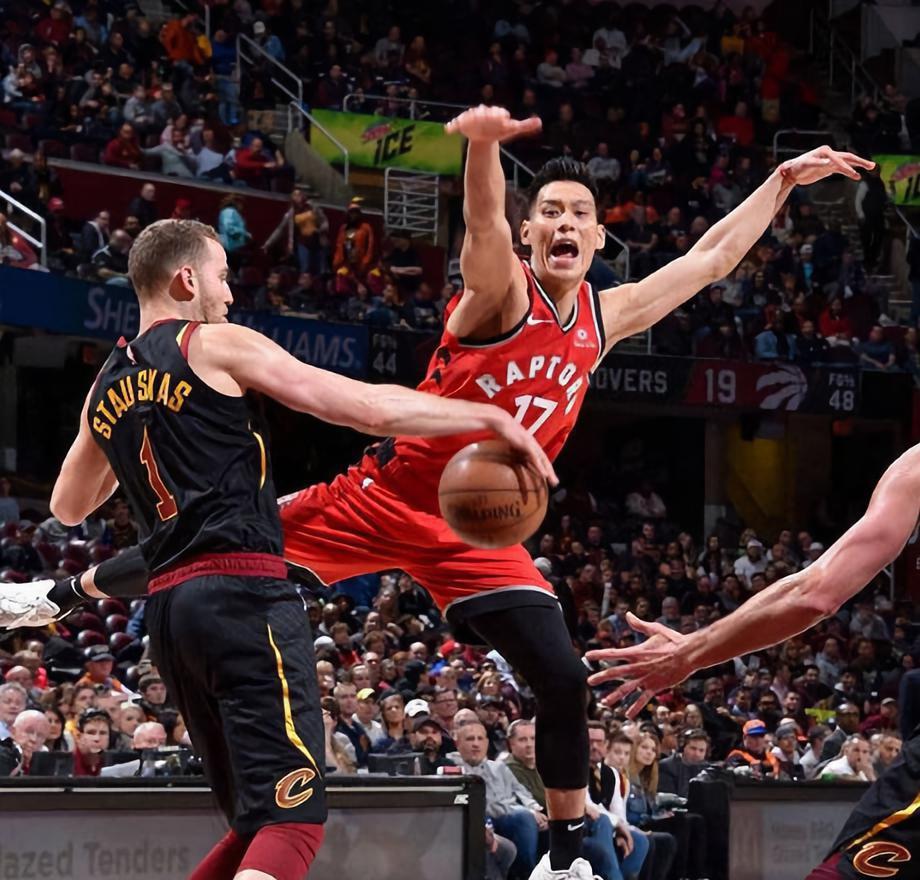 猛龙球队团结一心,夺下连战连胜 猛龙球队团结一心,夺下连战连胜