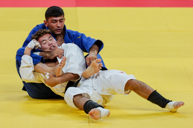 柔道比赛中蒙古选手携玻璃碴,夺冠的简单介绍 柔道比赛中蒙古选手携玻璃碴,夺冠的简单介绍