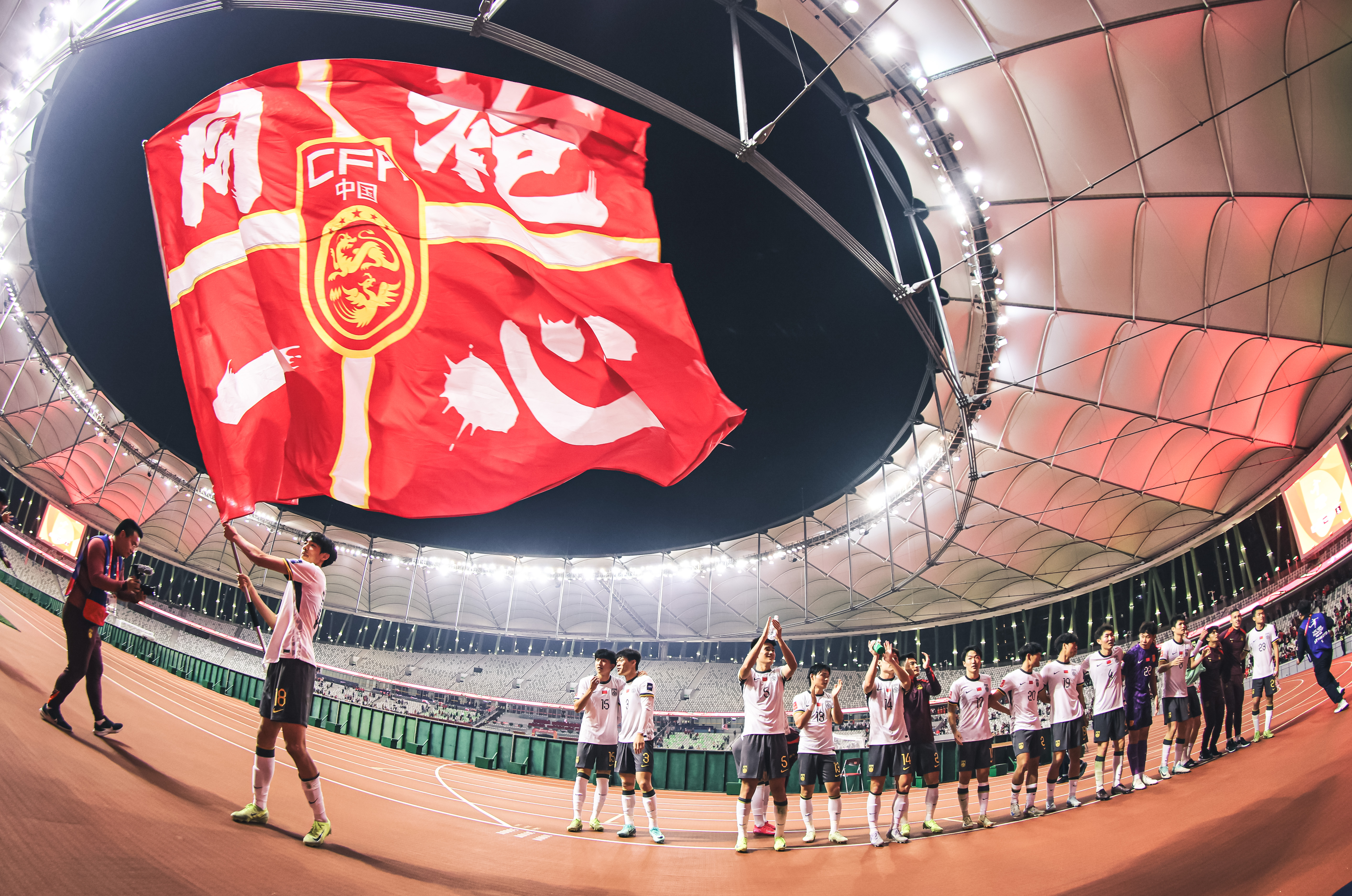 包含一场经典之战！亚洲杯点燃球迷热情的词条